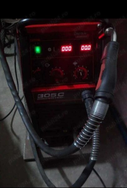 Se vinde aparat sudura Mig-Mag Lincoln PowerTech 305 C